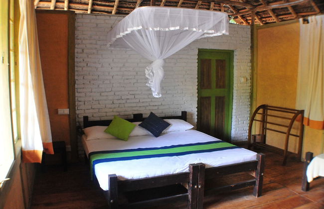 Back of Beyond - Dehigaha Ela - Photo 2