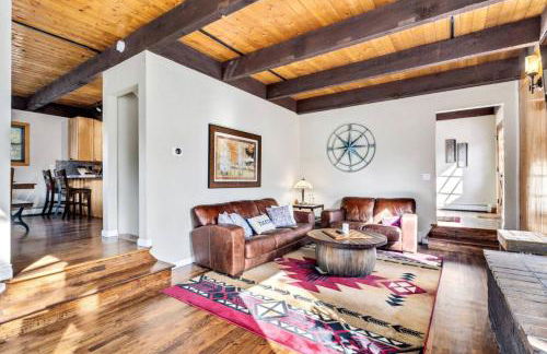 King of the Mountain. Private Hot Tub. Pets allowe - Foto 10