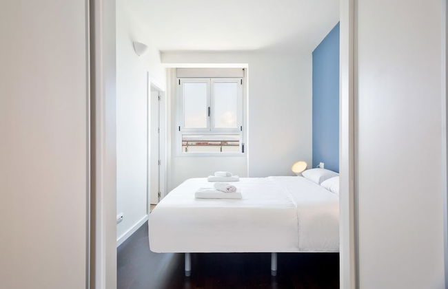 Olala Port Forum Apartments - Photo 2