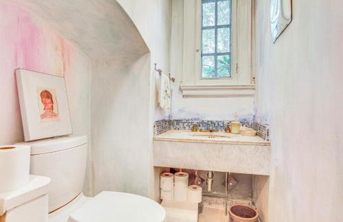 Hudson Valley Estate on 4 Acres with Private Pool! - Foto 16