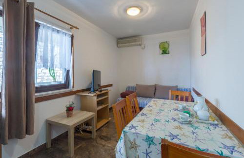 Apartments by the sea Sveti Ivan, Umag - 7002 - Foto 8