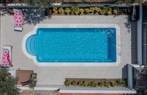 House Oliva with private pool and large garden - Photo 7