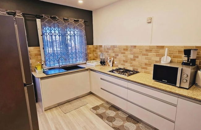 Captivating 3-bed Apartment in Flic en Flac - Foto 11