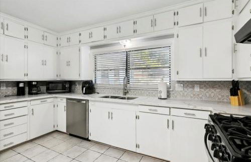 Charming 3 bedroom 2 bath home in Nederland - Foto 9