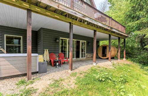 Gorgeous 5 Bdr with Hot Tub - Walk to Holi-Mont! - Foto 17