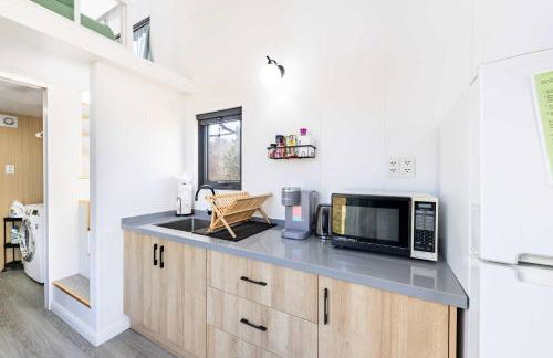 Unique Tinyhouse Retreat with BBQ Near Asheville - Foto 9