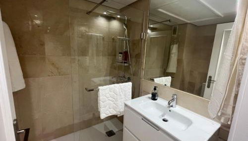 Heart of Puerto Banus newly renavated Free parking , WIFi ,Pool,Gym,Padel court - Photo 5