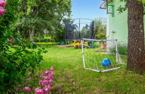 Beautiful Apartment In Cabrunici - Foto 18