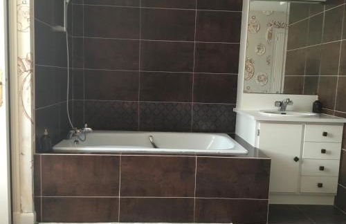 Villa Castalie - Maison de maître, grande piscine et jacuzzi, classée 5 étoiles - Photo 72