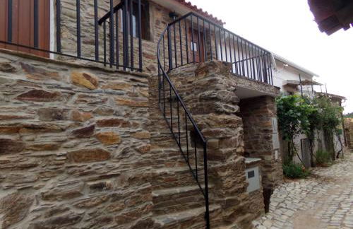 Casas dos Carregais - Foto 55