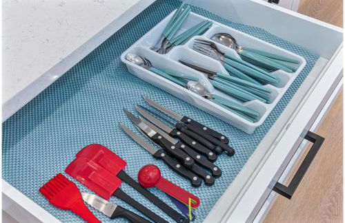 Unwind in Style 4BR2BA Quick Access to Downtown - Foto 17