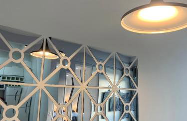 707- Apartamento Encantador, amplo e decorado, quarto, sala, cozinha, mobiliario moderno, cozinha completa com utensílios , Excelente vista da cidade e localização privelegiada no bairro Bigorrilho - Photo 6