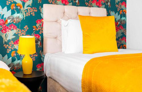 Modern 6-Bedroom Home - Sleeps 12 - Parking - Garden 568P - Foto 66