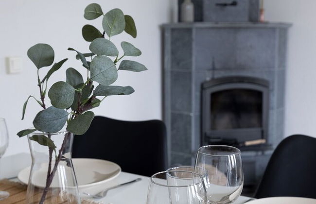 2ndhomes Cozy 2BR Home w Balcony & Sauna - Foto 14