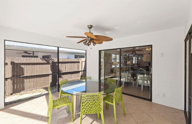 Milano Vacation Rental: Newly Renovated 3-BR Home with Private Pool, Hot Tub, and Pet-Friendly Front Yard. Minutes from Vanderbilt Beach - Foto 16