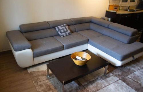 Ariadnis Spacious 3Bd home, 10 mins to Airport, Port, Beach - Foto 2