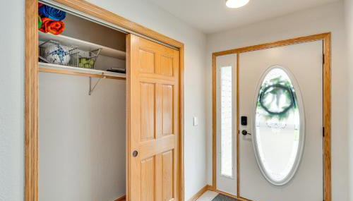 Luxury Prairie Retreat 5 Min from Madison! - Foto 4