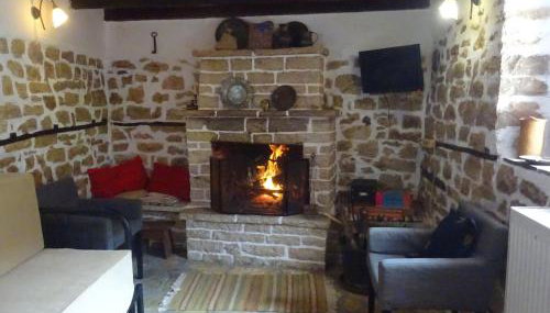 Estia Tsialiki - Foto 4