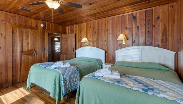 Charming Oceanfront Beach House by RedAwning - Foto 5, Habitación