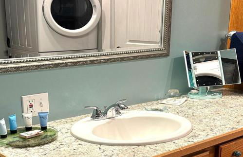 Peaceful Vacation Getaway, Private Yard, Hot Tub, 360 Views, Cozy Cottage in the heart of the Bitterroot Valley, Sage Cottage 406 - Foto 15