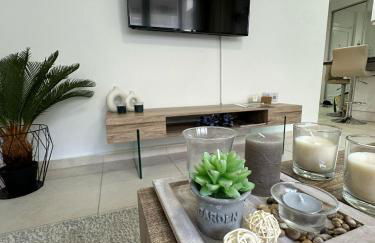 Modern 1BR Walk to Beach, Casino & Puerto Banús - Foto 10