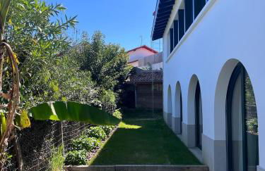 Contemporary Villa with Pool - Foto 36