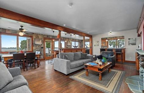 Waterfront Luxury Family Retreat - Foto 9