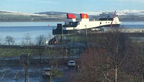 RIVER CLYDE VIEWS - PRIVATE & SPACIOUS APARTMENT - Photo 3, Other