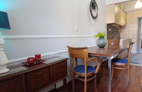 The House Thessaloniki - Charming Central with Private Courtyard - Easy Parking - 300m from University - Foto 9