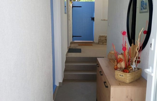 Mary: Relaxing With Pool - H - Foto 26