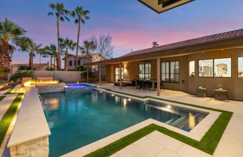 Backyard Bliss - Firepit Putt Play Pool & Spa - Foto 6