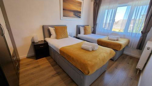 2 Bedrooms - 3 Beds - Free Parking - 168 - Foto 4