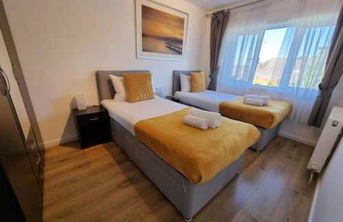 2 Bedrooms - 3 Beds - Free Parking - 168 - Foto 4