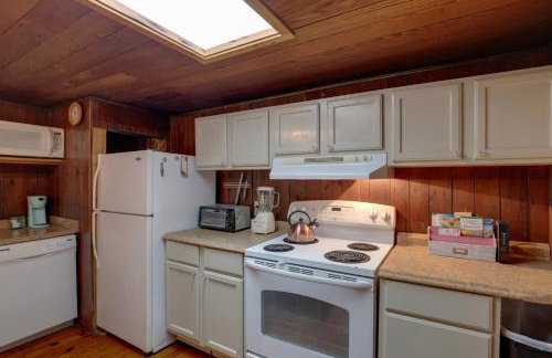 Walk to Appalachian Trail Hot Springs Getaway! - Foto 14