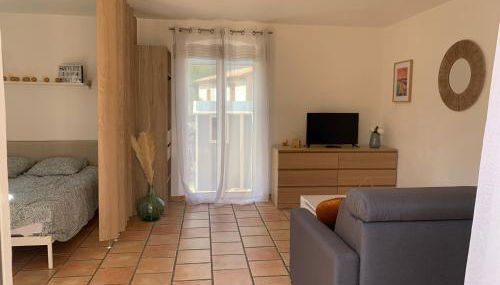 Studio indépendant neuf avec piscine et jardin - Foto 2