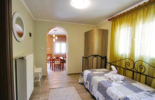 The House of Olive Trees - Photo 15