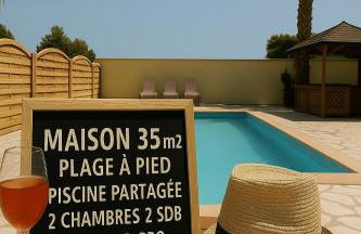 T3 de 35m2 - Bord de mer - plage de la Nartelle- Sainte maxime - piscine partagée -Parking - BBQ - 2 Chambres 2 Salle de bains - Foto 4