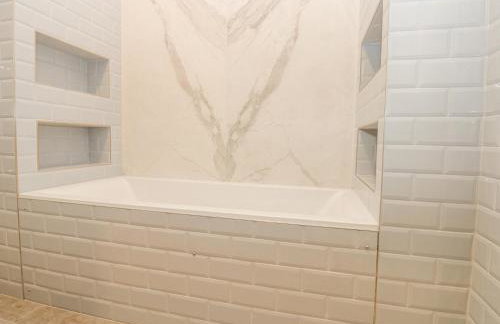 Seraphim House - Photo 32