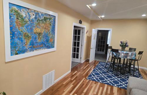 Beautiful 1BR Walkout Fenced & Gated Villa - Photo 6