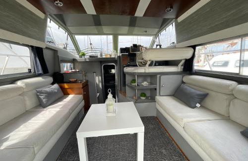 Confortable Yatch - Photo 4