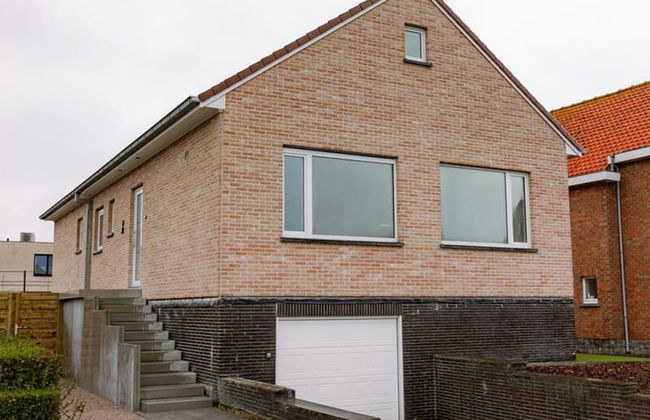 Spacious Getaway Close to the Beach and Airport - Foto 31