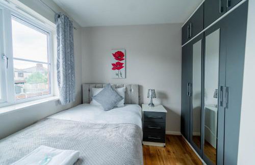 Spacious 6BDR House By Hyped Properties Short Term Rental Agency With Free Parking Bilston - Foto 32