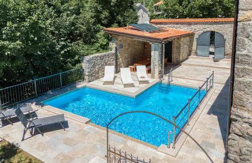 Stone Villa Galant with Pool - Happy Rentals - Foto 2