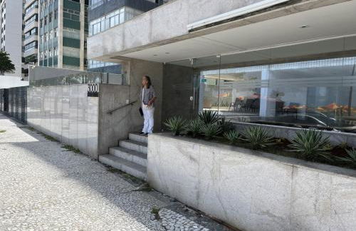 Extraordinary Seafront Apartment - Photo 27