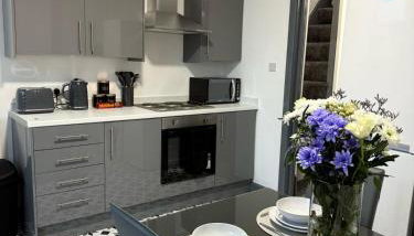 3BR Accommodation in St Helens - Sleeps 6 - Foto 4