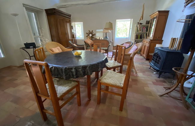 Sunlit Villa in Banne - Photo 12