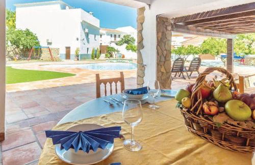 Charming Villa in Mondrón with Private Pool - Foto 6