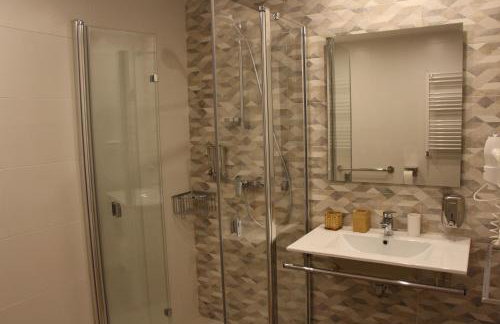 Balentziaga - Photo 13