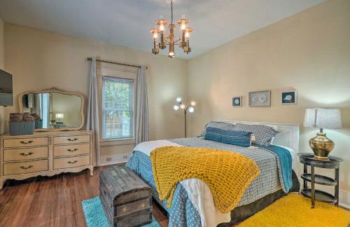 Bright and Airy Durham Cottage with Covered Porch - Photo 16