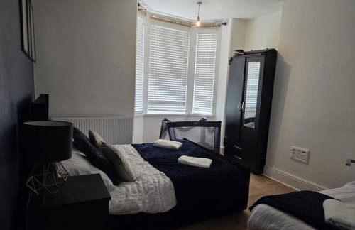 3 Bedroom House in Nottingham - Foto 2